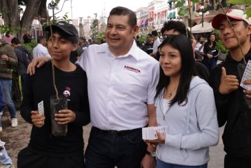 Gobierno itinerante, cercano a la gente para el progreso de Puebla: Armenta