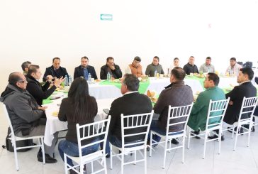 Armenta, gobernador de territorio, se reúne con ediles de la región Libres Oriental