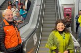 Clara Brugada inaugura la 18 escalera eléctrica nueva en el Metro de la CDMX