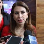 Morenistas defienden a Noroña tras viaje a Europa en Business Class