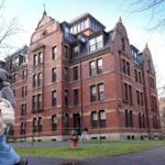 Jueza federal impide que el Gobierno de Trump prohíba a Harvard matricular estudiantes internacionales