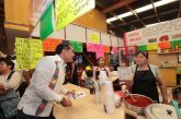 Sergio Gutiérrez Luna, presidente de la Cámara de Diputados, promueve voto en el mercado Emiliano Zapata, en Puebla