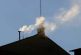 Habemus Papam: la chimenea del Vaticano lanza humo blanco, por lo que ya hay nuevo Papa