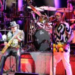 Starlite recibe a Carlos Santana 