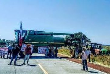 Productores del maíz rechazan oferta de la Federación; anuncian bloqueos y protestas