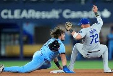 Dodgers obligan Juego 7 detrás de Yamamoto, Betts -- ¡y una astuta jugada de Kike!