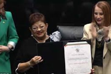 Rinde protesta como nueva Fiscal General de la República; Ernestina Godoy promete una Fiscalía sin persecución política, pero también sin impunidad