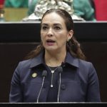 Plantean que médicos residentes reciban pago mensual no inferior al salario mínimo, durante el periodo de formación