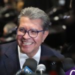 Coincidimos con la presidenta Claudia Sheinbaum de que quienes aspiren a ser personas consejeras del INE “no tengan vínculos con ningún partido”: Ricardo Monreal