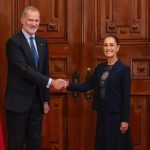Sheinbaum y Rey Felipe VI dialogan en Palacio Nacional