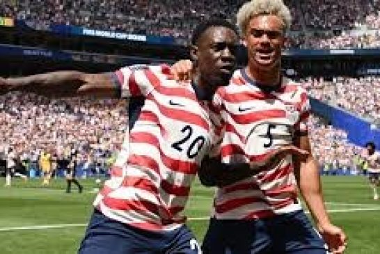 Estados Unidos acelera rumbo a la siguiente ronda; derrota 2-0 a Australia en el Mundial 2026